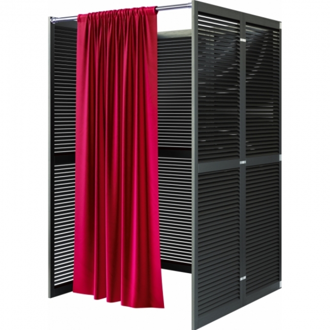 Примерочная кабина